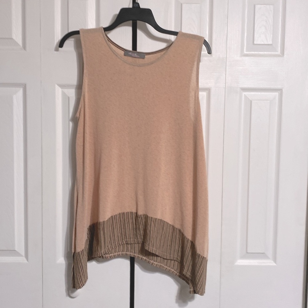 Olivia & Martin knit sleeveless lightweight sweater top shirt size XL